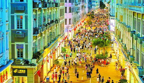 市商務(wù)局 奮勇爭先 商務(wù)發(fā)展強而優(yōu)